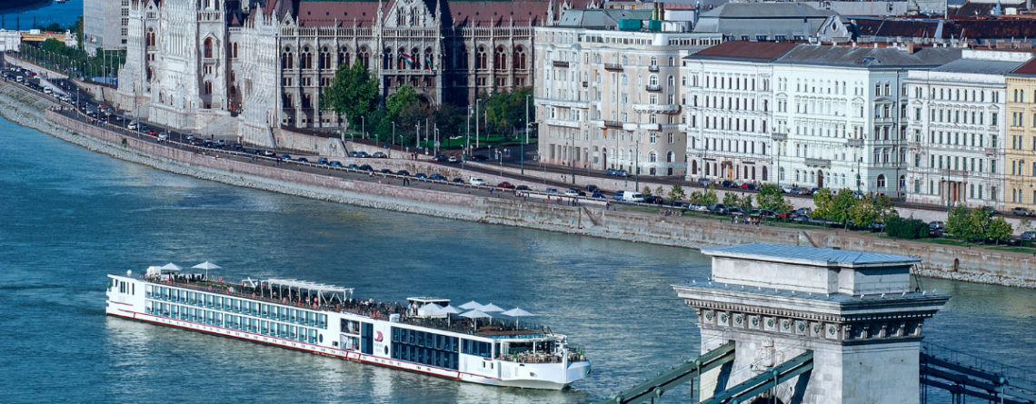 river cruise vessels