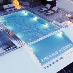 emerald azzurra pool